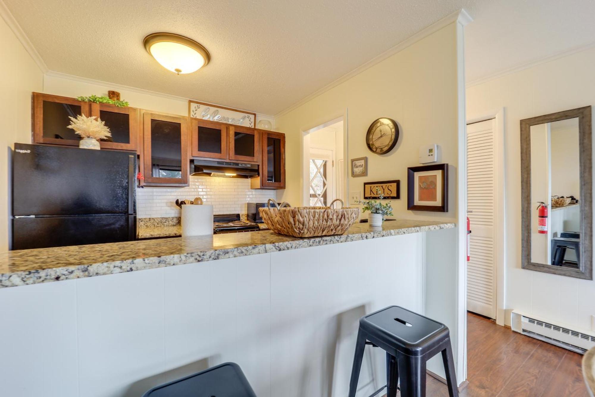 Beech Mountain Studio With Balcony Less Than 1 Mi To Skiing! Eksteriør billede